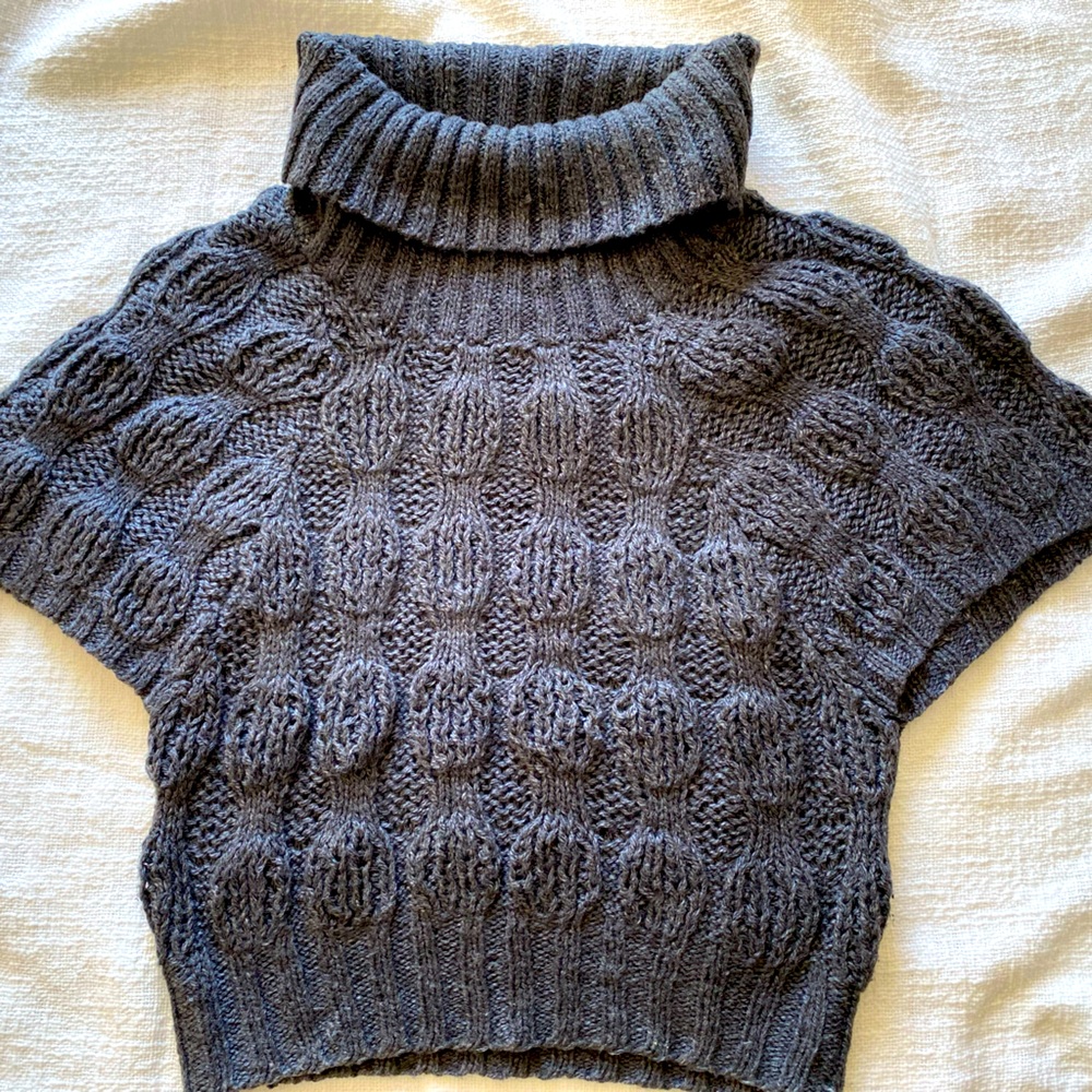 Chunky sweater in good condition. Size L